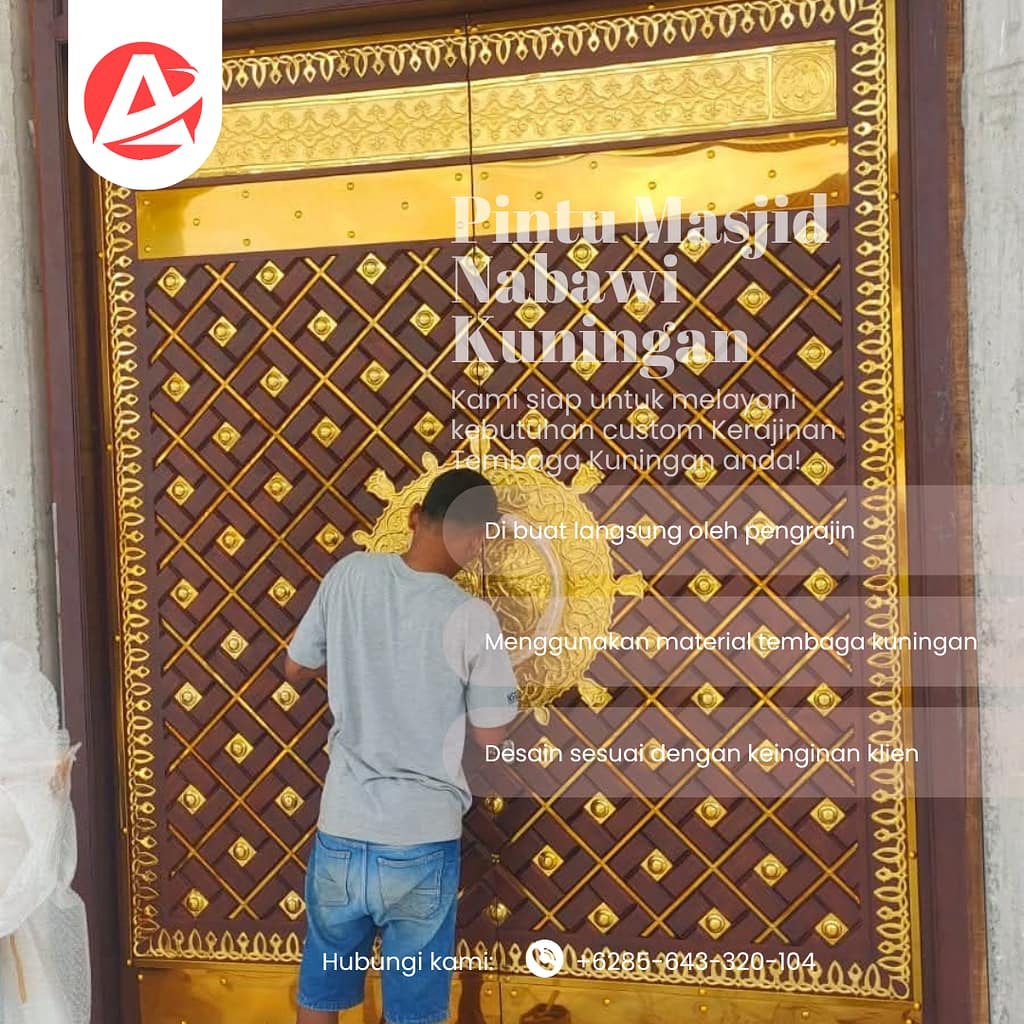 Pintu masjid Nabawi kuningan