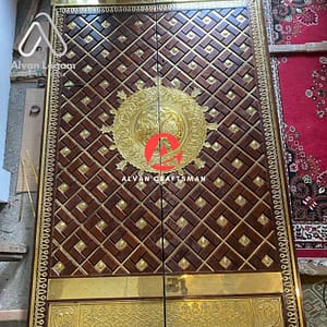 Pintu masjid nabawi kuningan
