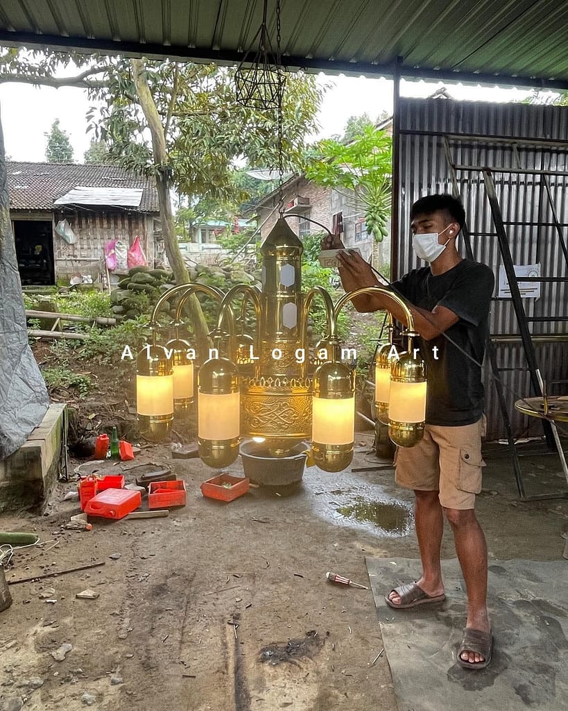 Lampu hias untuk masjid